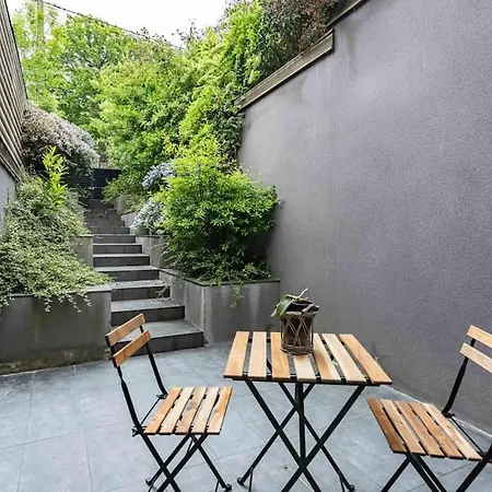 Villa, Swimming Pool, 5 Bedrooms, Versailles Villa La Celle-Saint-Cloud